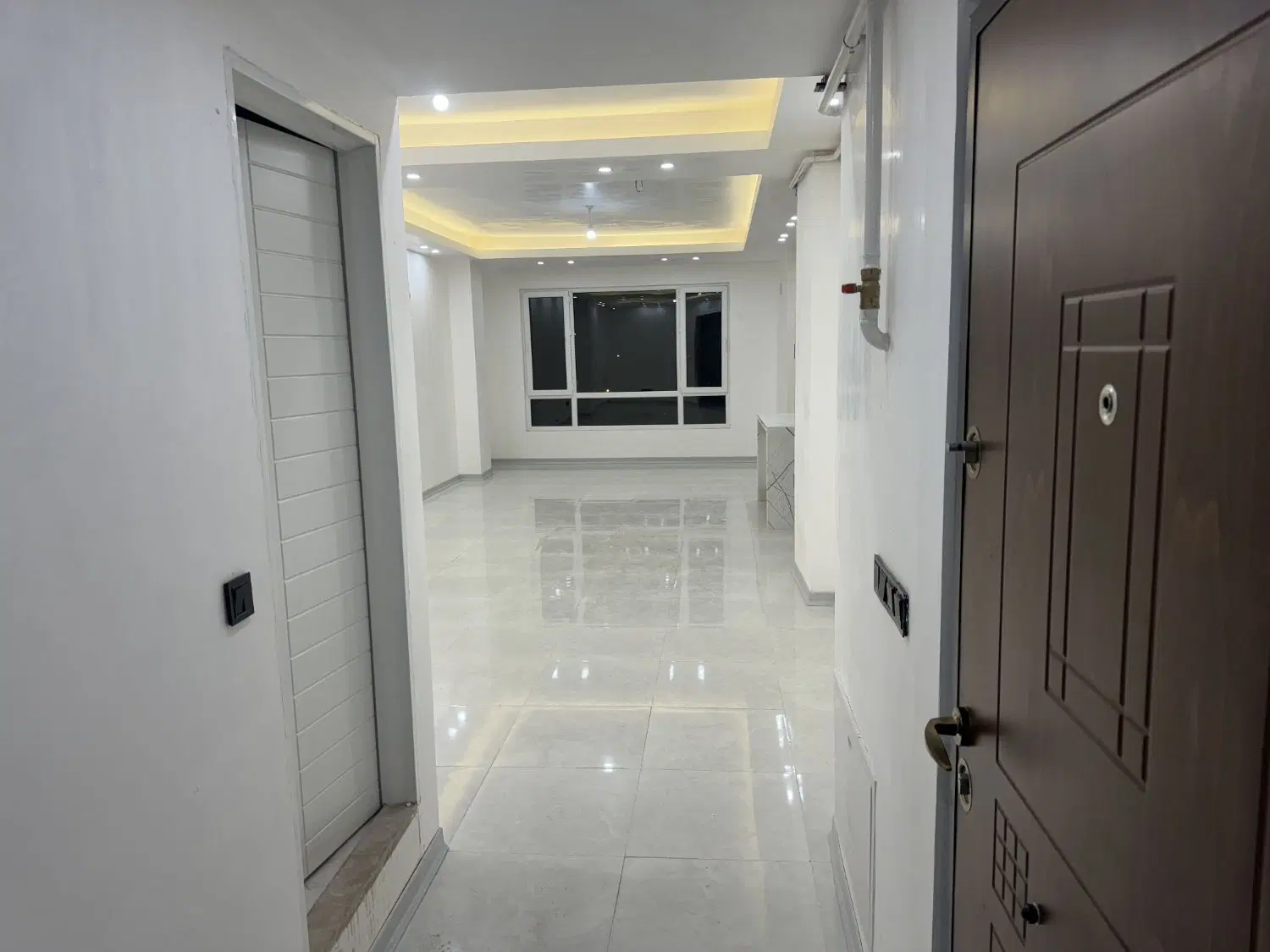 آپارتمان مدرن و نوساز 120 متری تک واحدی