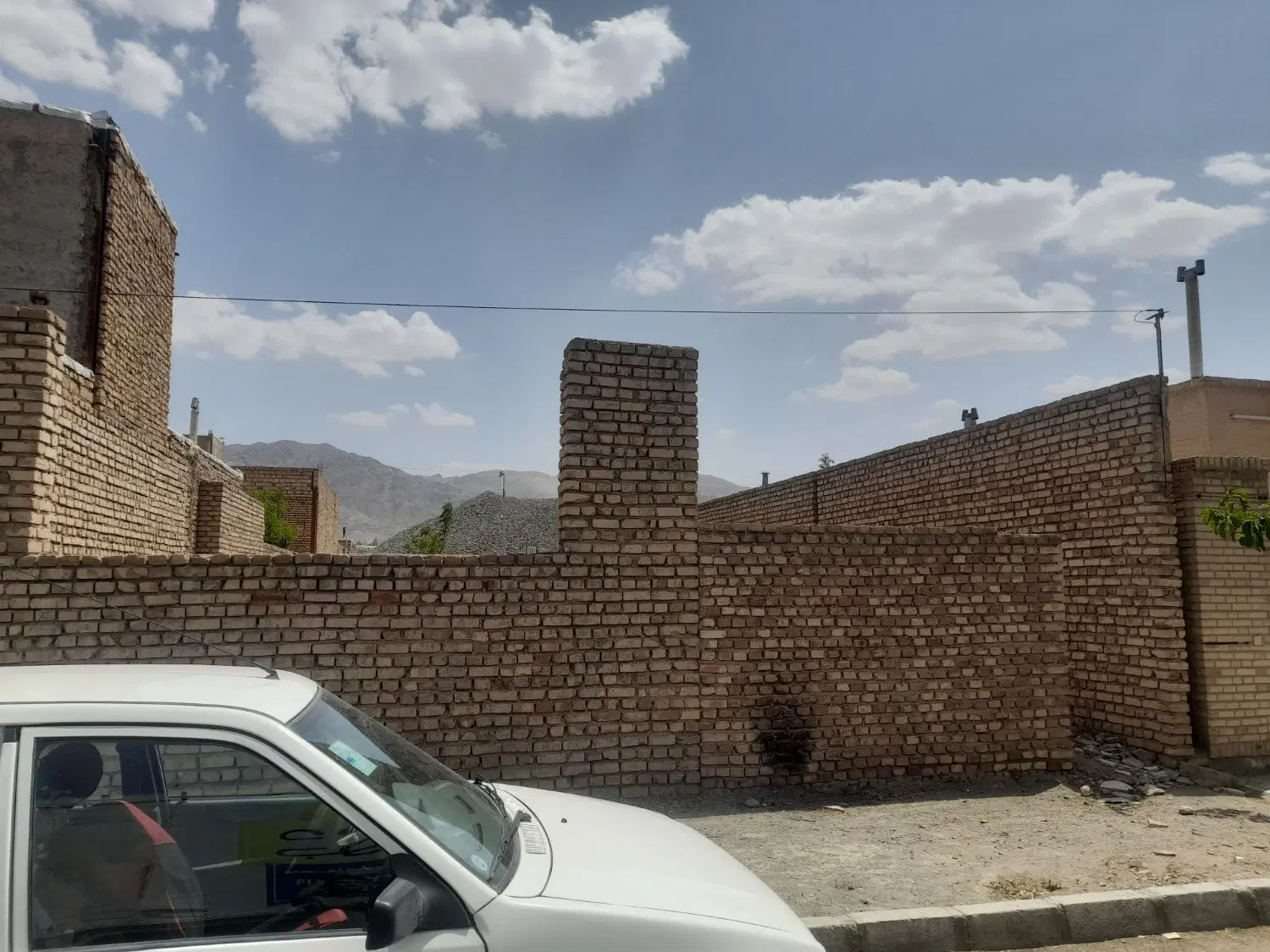 خونه باغ ۳۰۰ متری حسین اباد