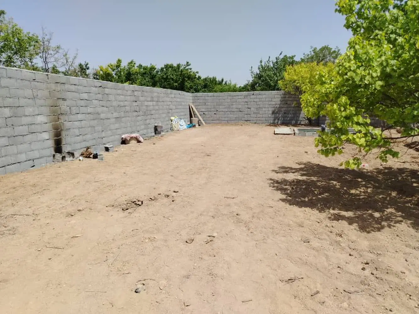باغ 800 متری قلعه سفید خوش قیمت