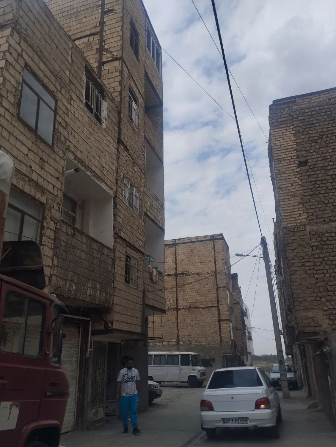 آپارتمان75متری سفت کاری شده
