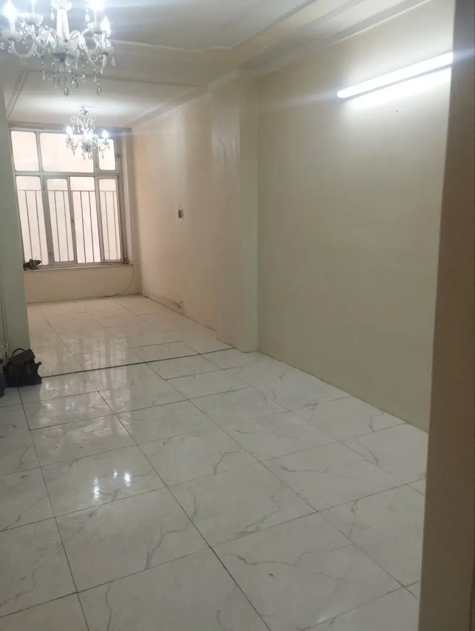 دفتر کار در منصور