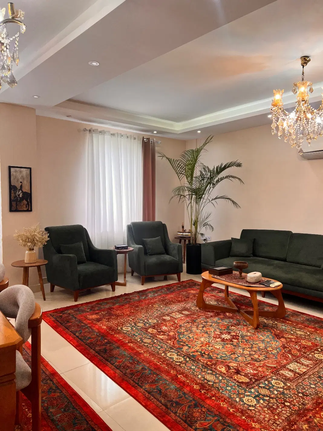 اپارتمان ۱۰۰ متری خوش نقشه گلسار استادمعین