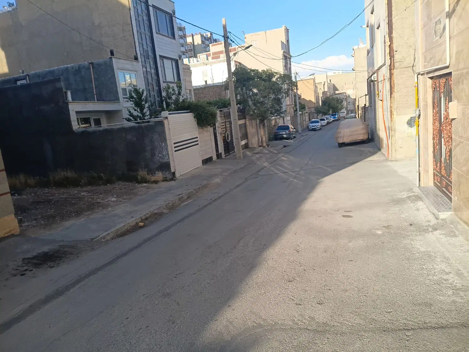 زمین مسکونی فروشی با موقعیت بسیار خوب
