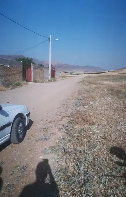 زمین طرح هادی کمالوند
