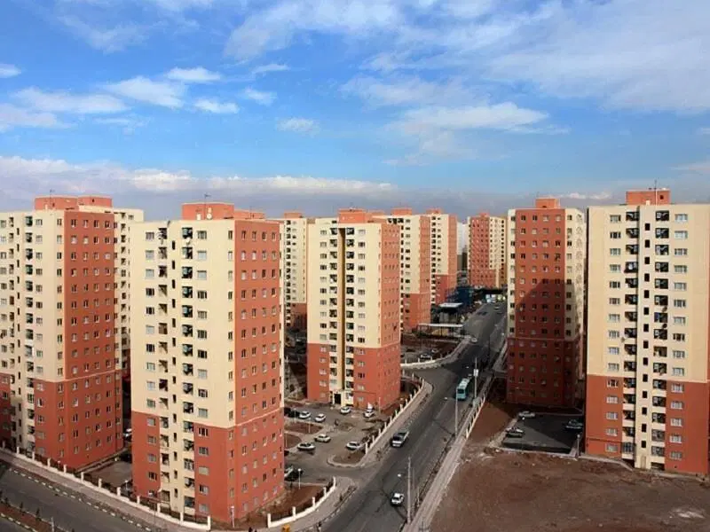 ۳۰۰ متر زمین دوکله فولاد شهر