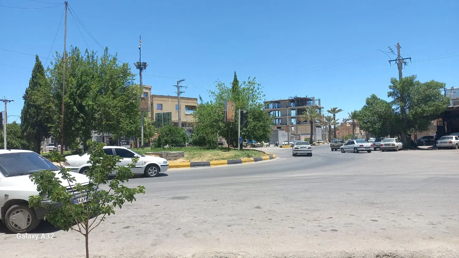 اجاره مغازه سر میدان جهاد