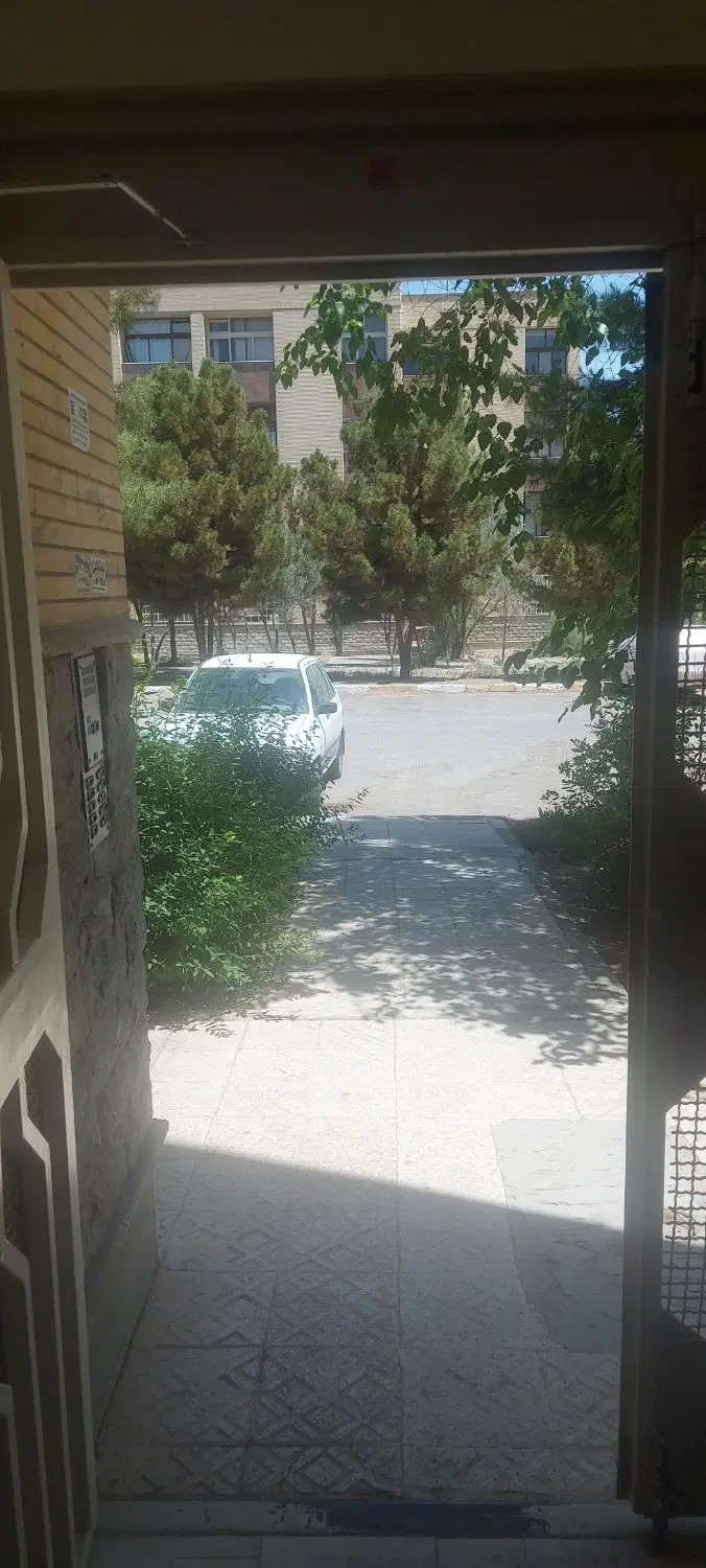 مجتمع گلها ۱۰۵ متر