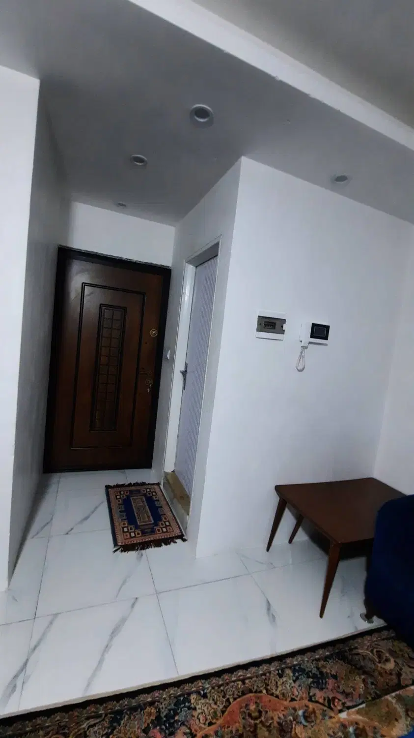 آپارتمان در حصارک بالا