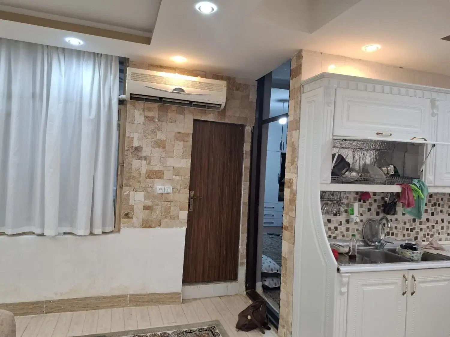 ساختمان ویلایی همکف خیابان خاتم زیر30متری پژوهنده