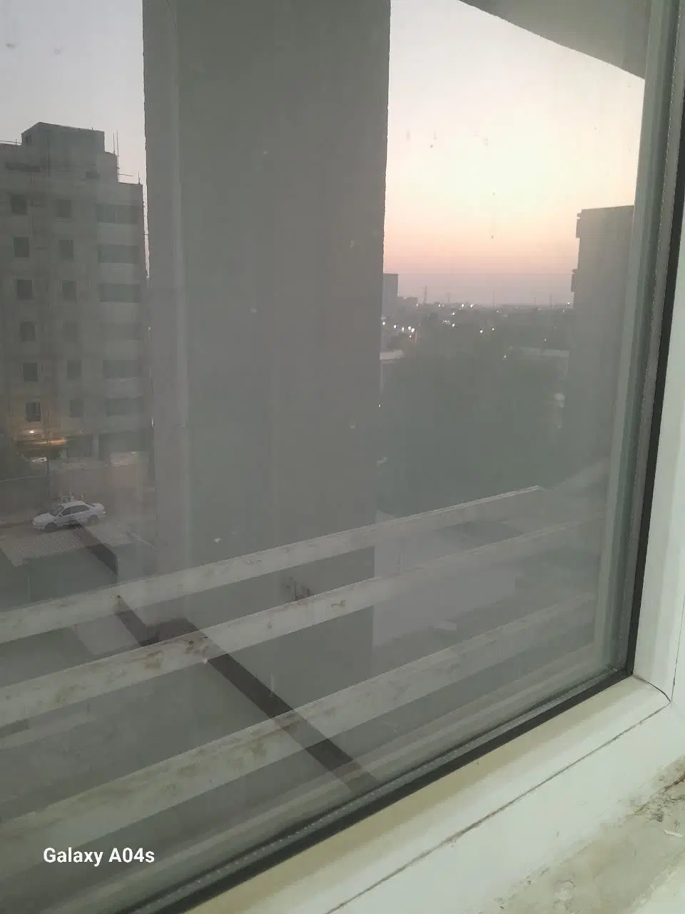 فروش یک واحد آپارتمان ۸۰ متری در قلب شهرک دانشگاه