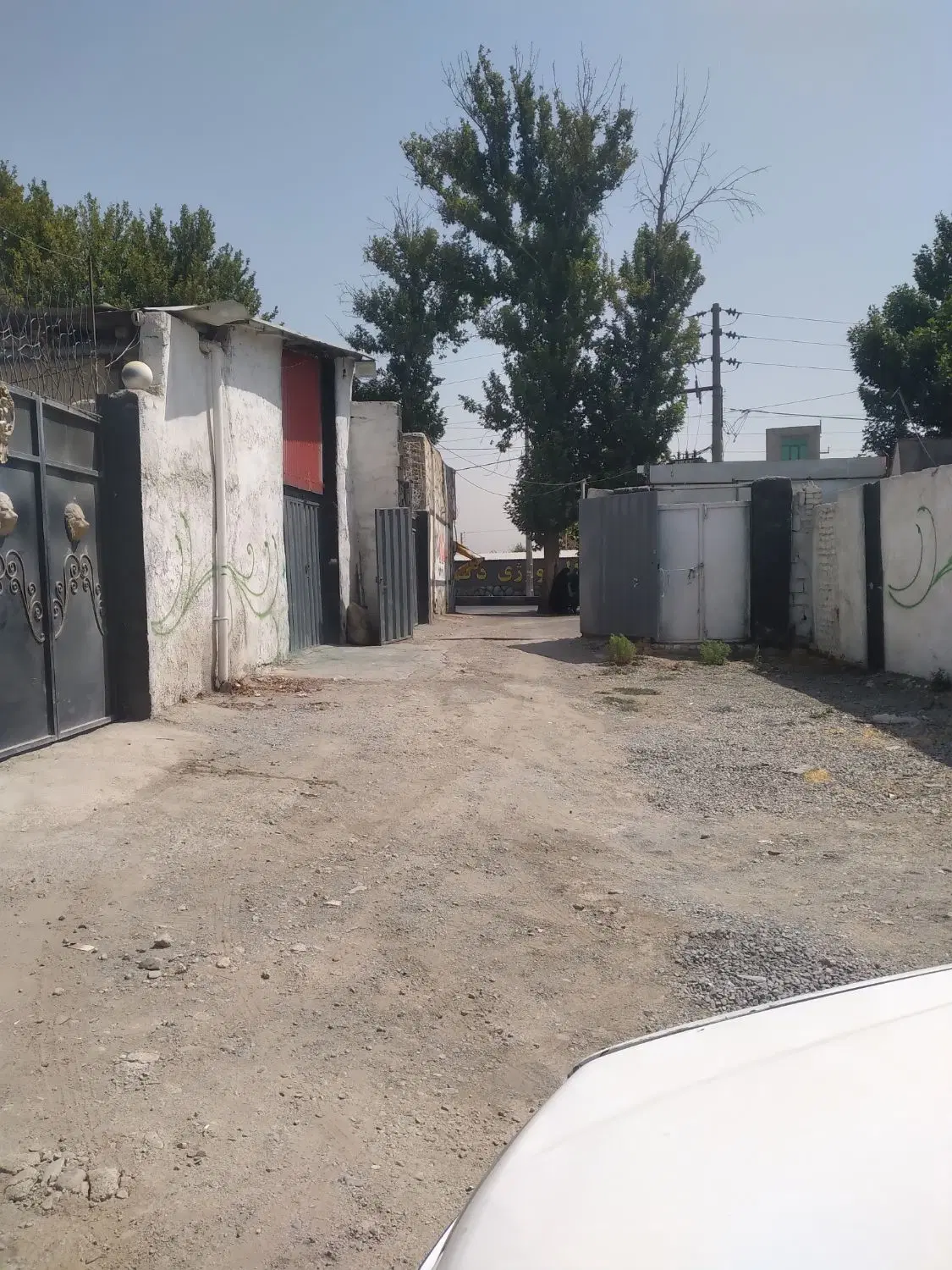 کارگاه ۱۰۰متری