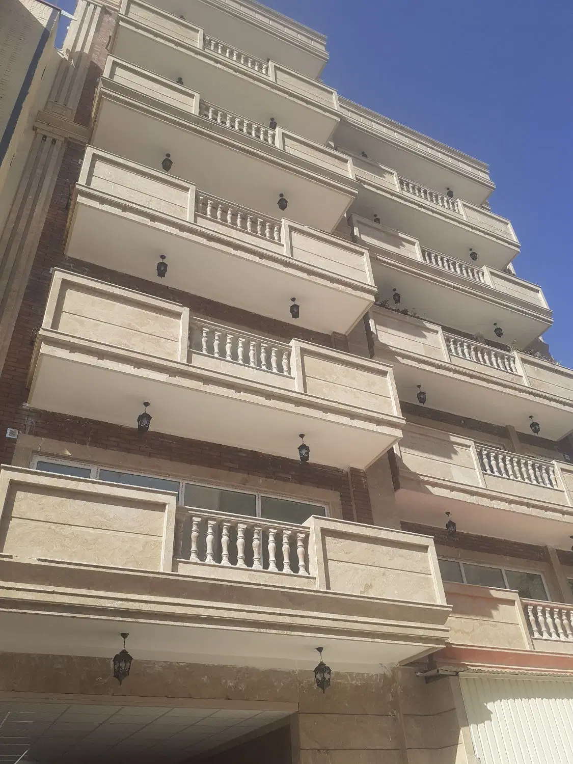 رهن کامل آپارتمان لوکس در ساعت