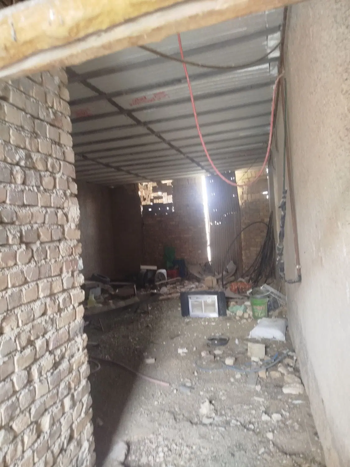 منزل نیمه ساخته با سند