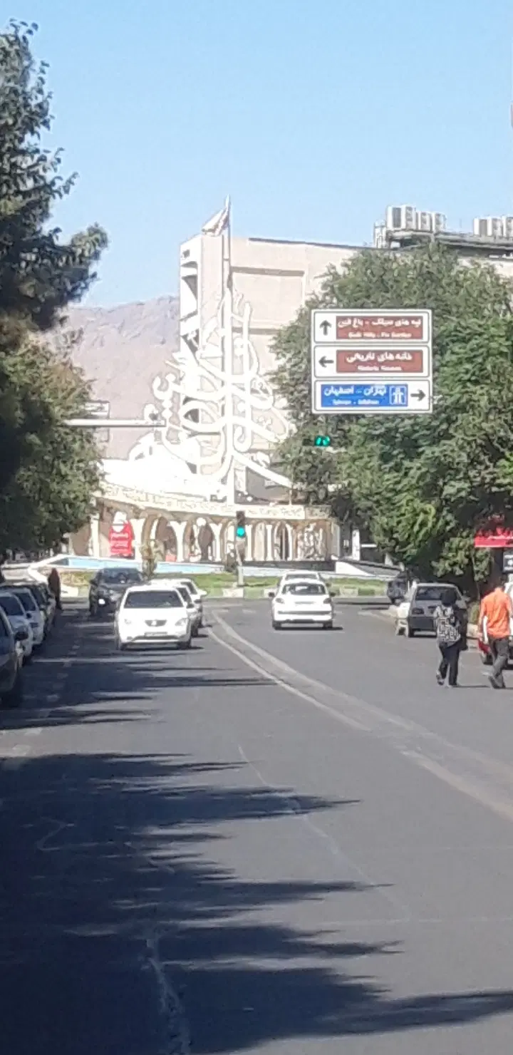۲۰۰متر زمین دوبـر با۱۱mبر سند ۶دانگ خیابان محتشم