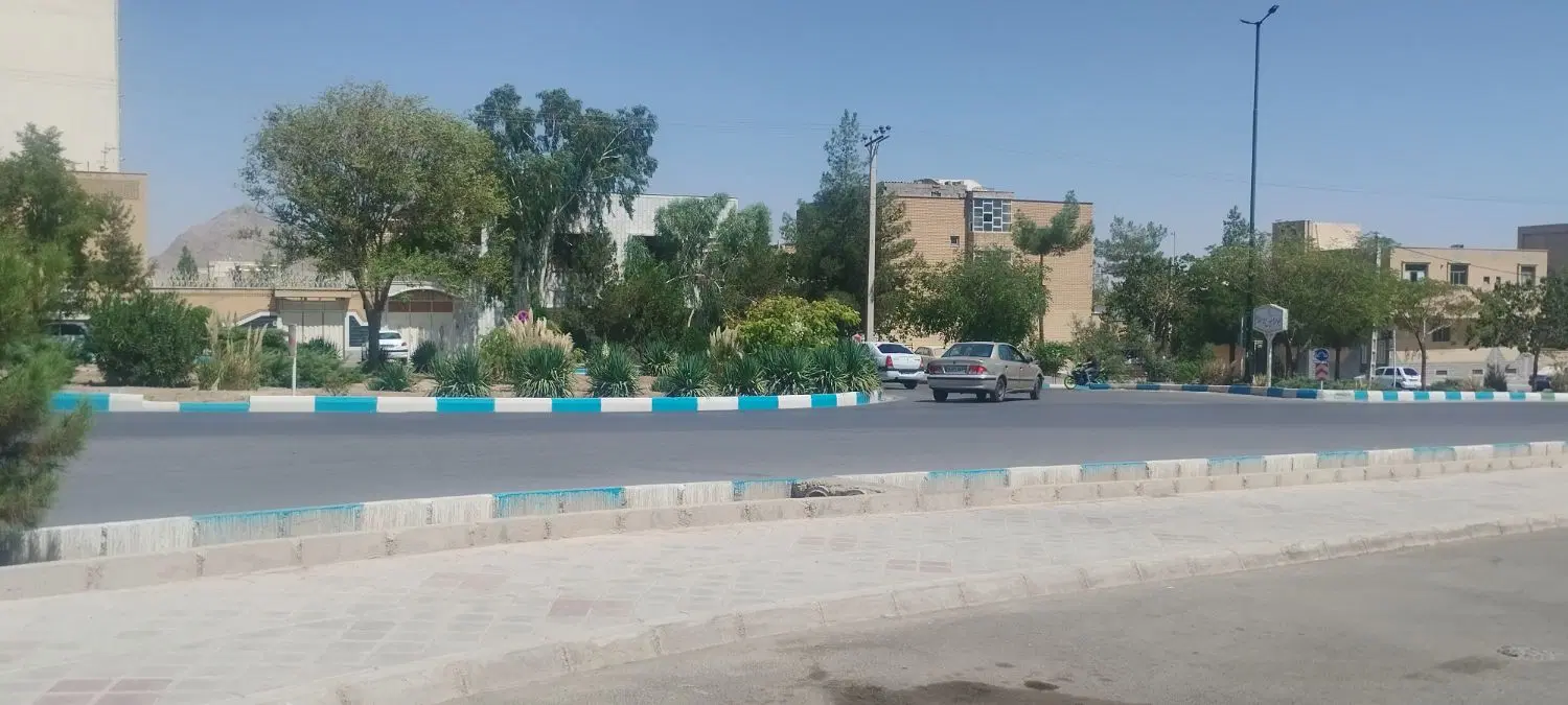 اجاره مغازه ۴۰متری نبش میدان فیض الاسلام