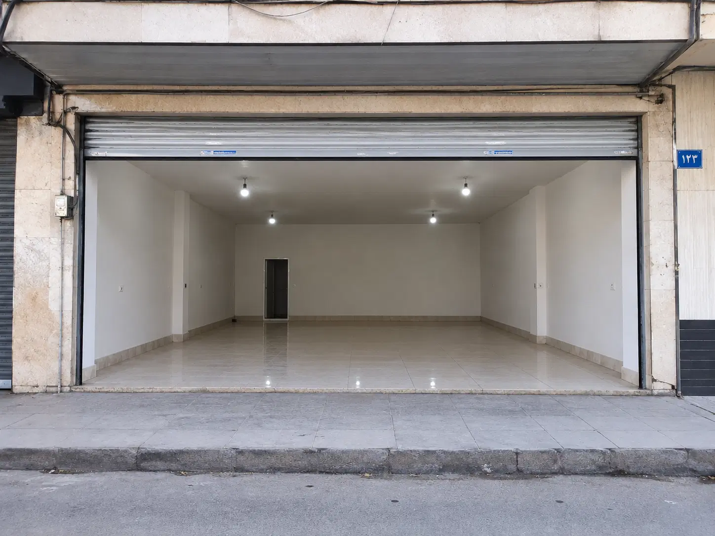اجاره مغازه تجاری در 20متریرعاشوری