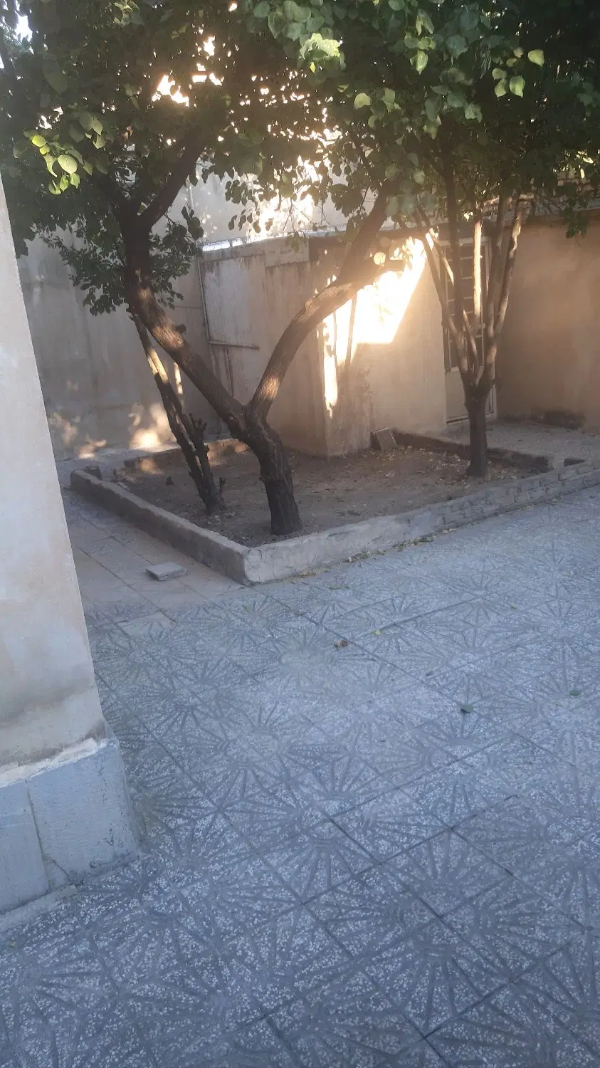 فروش ویلایی  دلباز  ۲۱۵ متر _ خ صفا