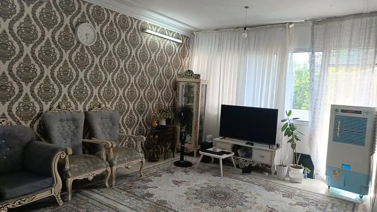 تک واحدی پرنور و دلباز