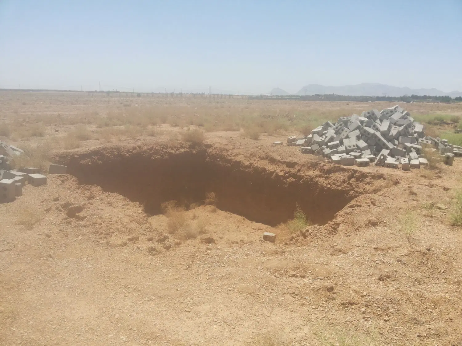 زمین باغی هست ۵۰۰ متر