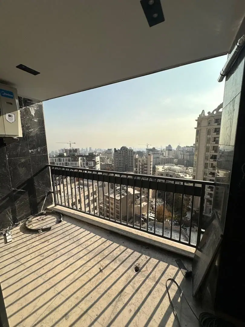 زعفرانیه 130 متر ۲ خواب مستر ویو ابدی ۲ پارکینگ