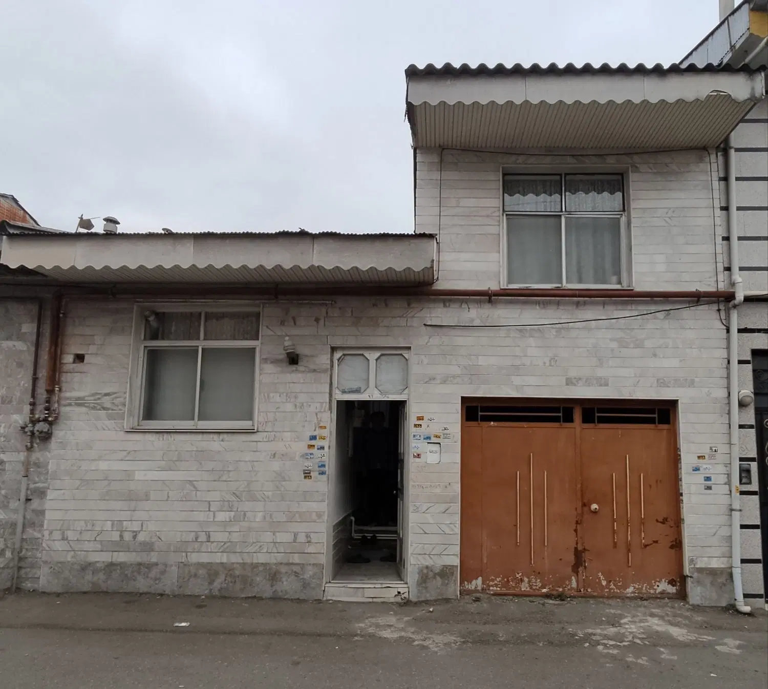 ویلایی دوبلکس مرتب حدود ۱۰۵متر باهنر