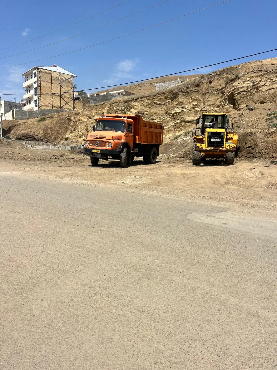زمین خیابان اصلی کمربندی