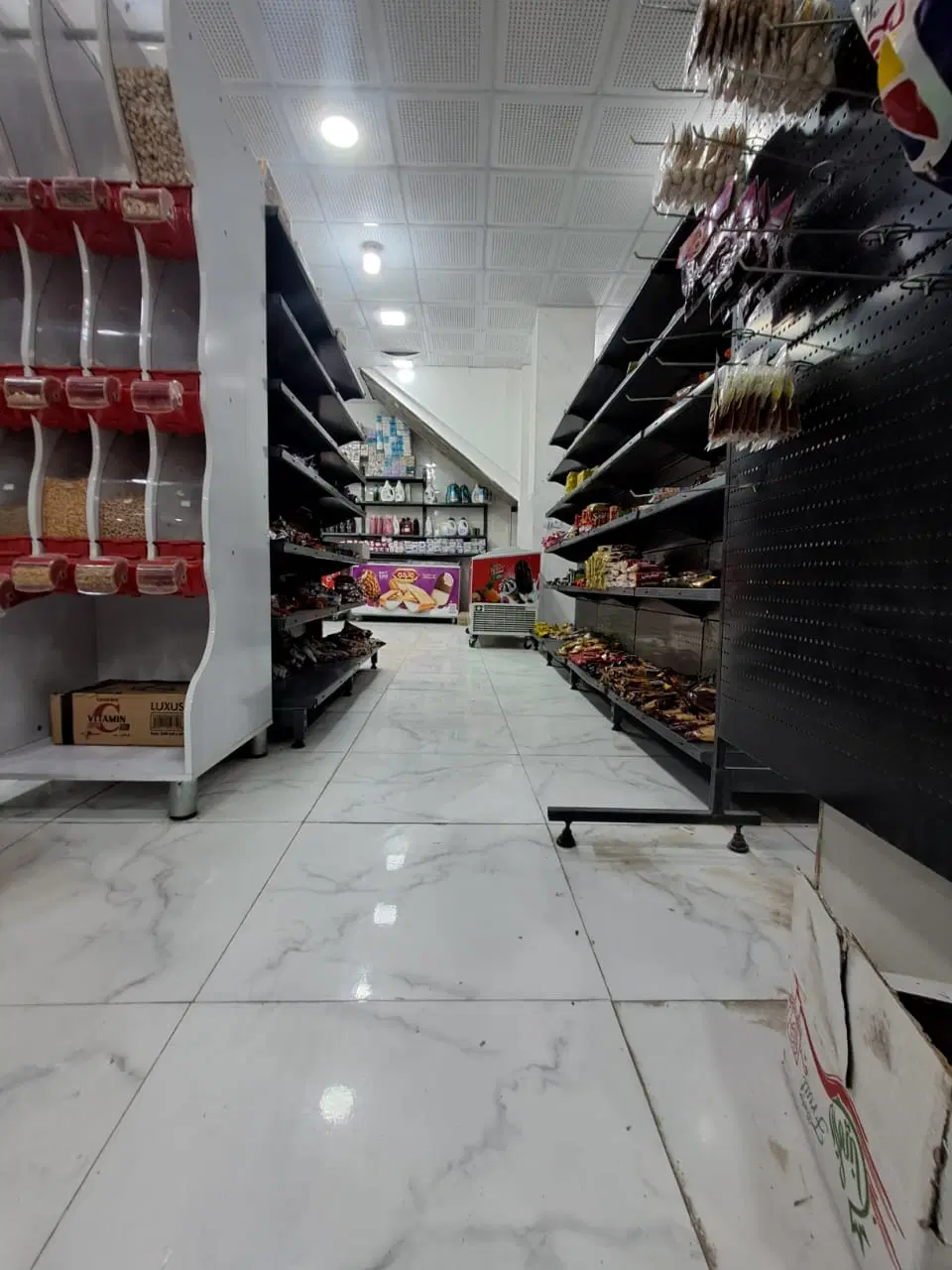 سوپر مارکت
