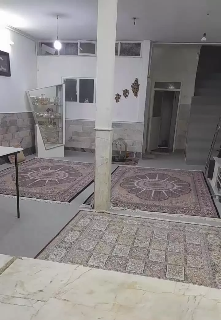 زیرزمین ۱۰۰ متری دربست