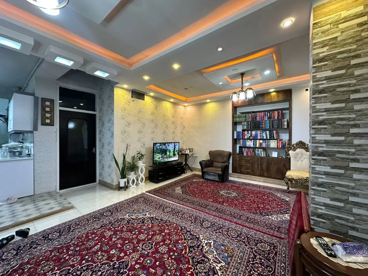 83متر آپارتمان در رفعتیه