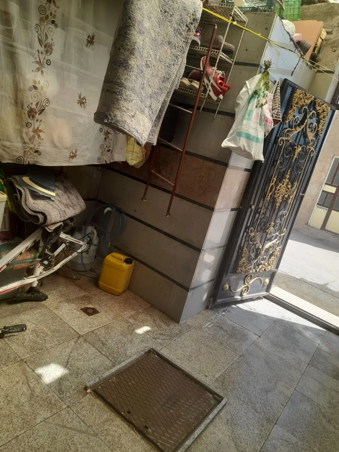 خانه ویلایی در شهرک ولیعصر