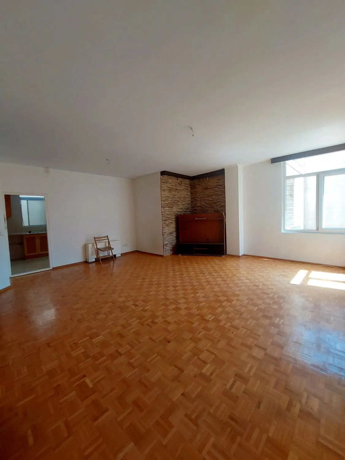 رهن و اجاره ، ظفر ، تاپ لوکیشن، ۱۰۰ متر، ۲خواب