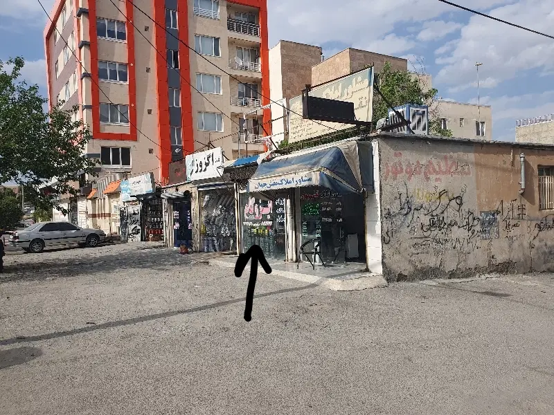 اجاره مغازه قرادیان جنب پمپ بنزین ۱۵متری