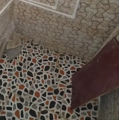 تمام رهن  خانه ۶۵ متری حیاط دار