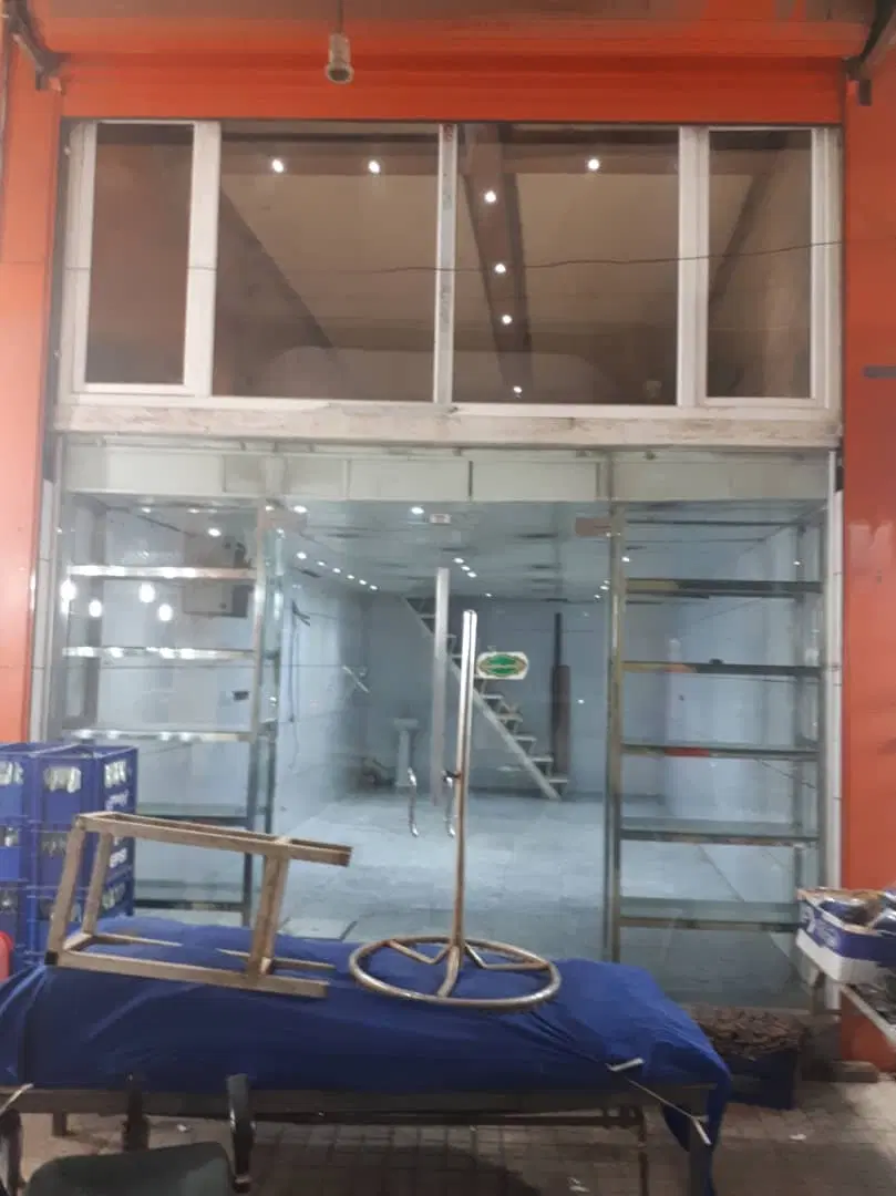 مغازه درب ترمینال مسافربری