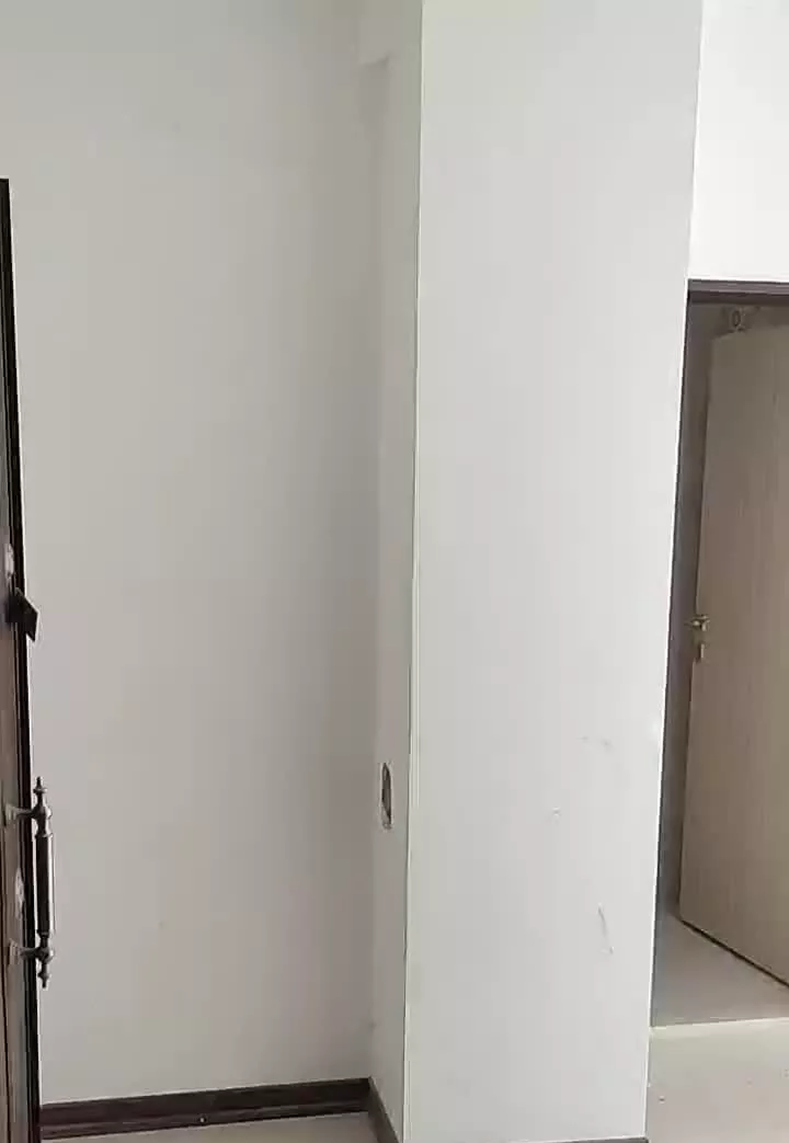 آپارتمان ۱۰۵متری رو به آفتاب طبقه اول شهرک زاگرس