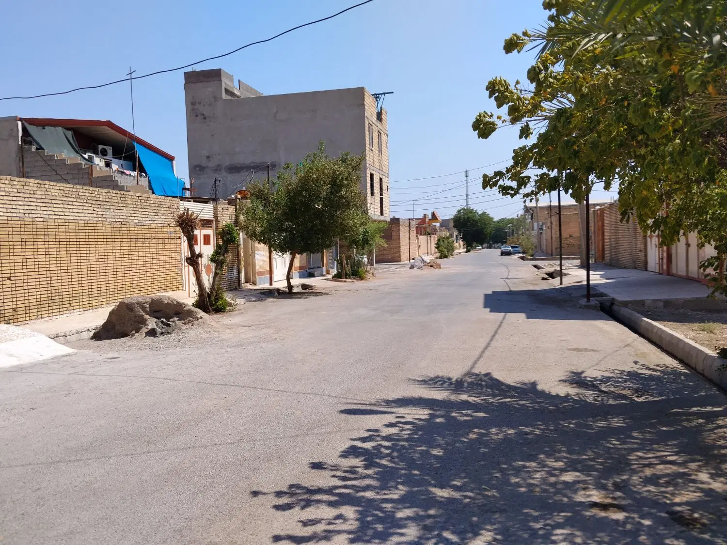 یک قواره زمین مسکونی