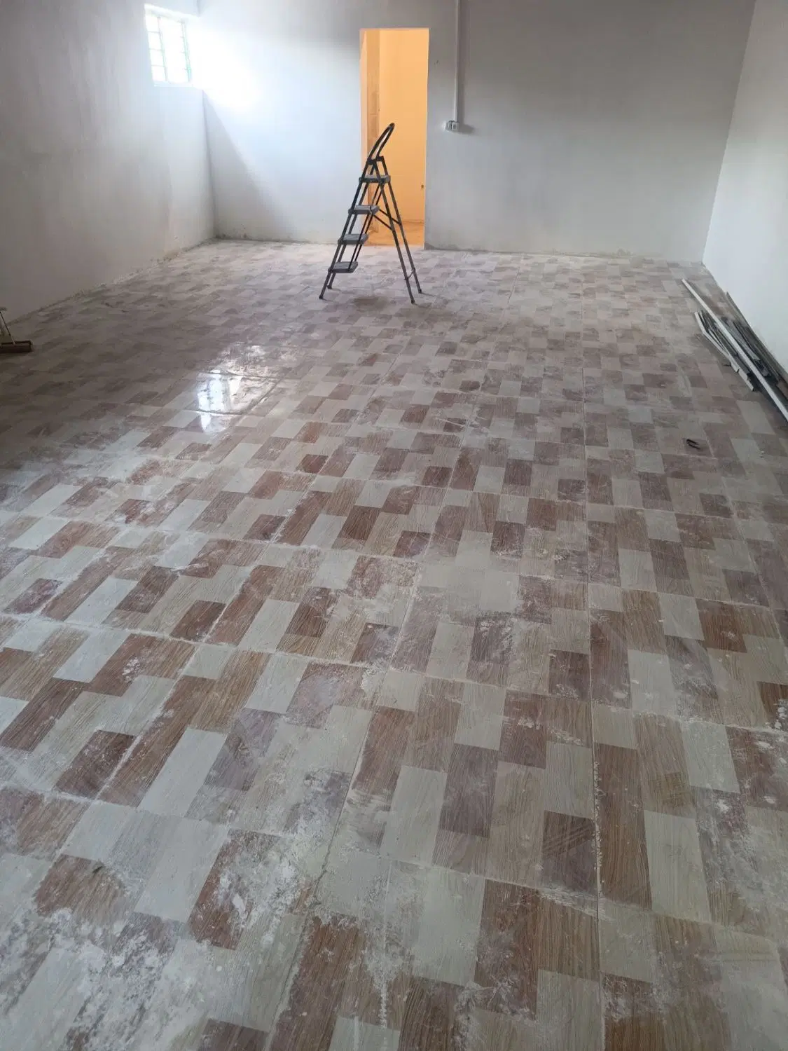 کارگاه 80 متری اندیشه فاز یک