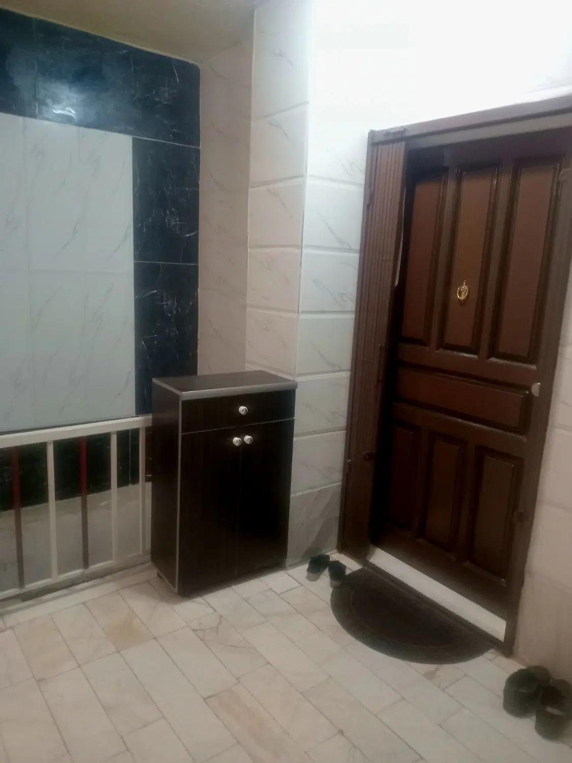 آپارتمان ۷۶ متری طبقه اول