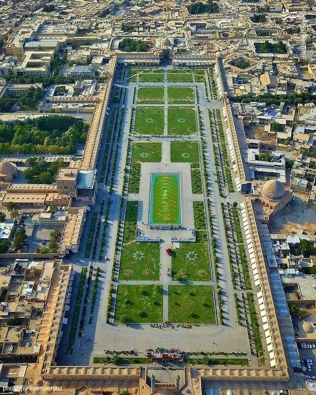 فروش ملک تجاری میدان نقش جهان