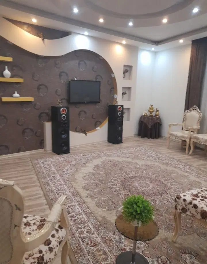 خانه اجاره ای در چهارباغ ملک اباد