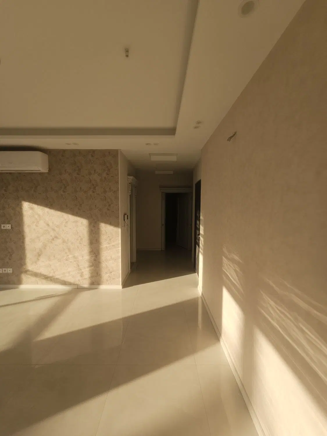 اپارتمان ۱۵۰ متر نبش رز ۲