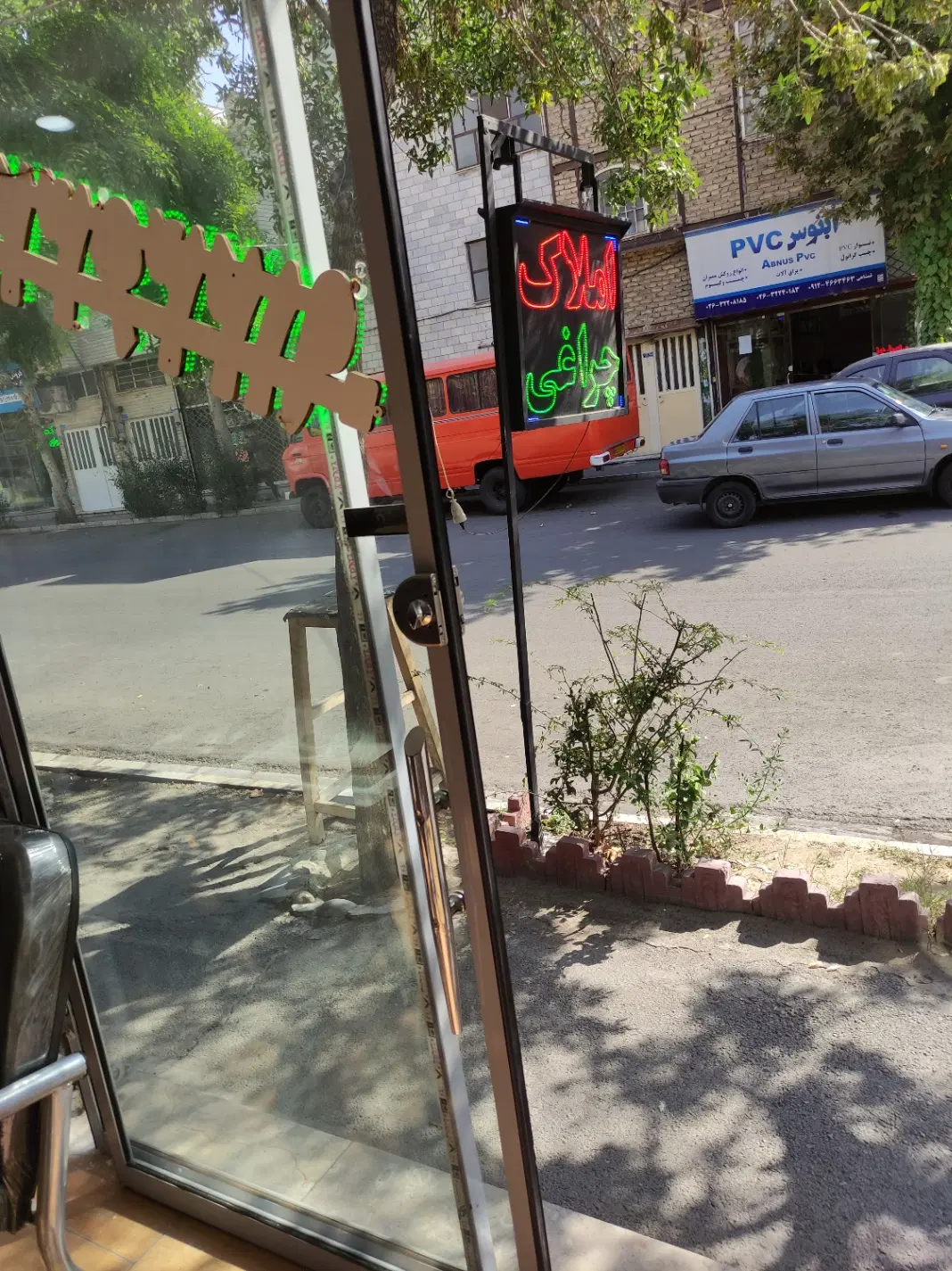 85 متری تک واحدی طبقه دوم با پارکینگ طالقانی