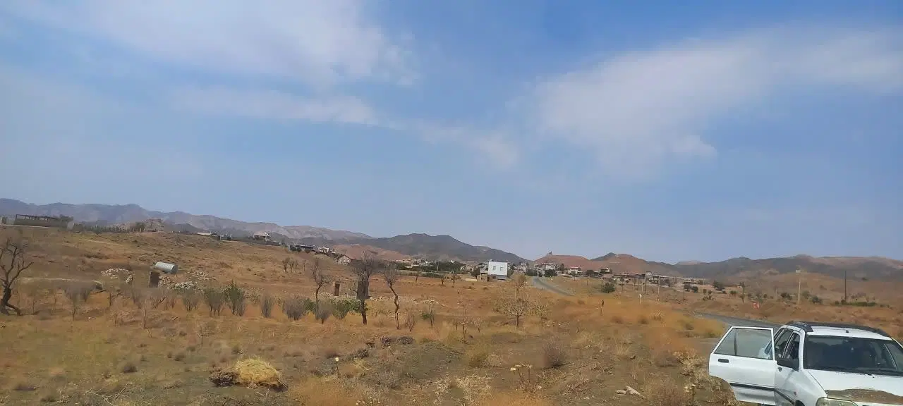 زمین فروشی