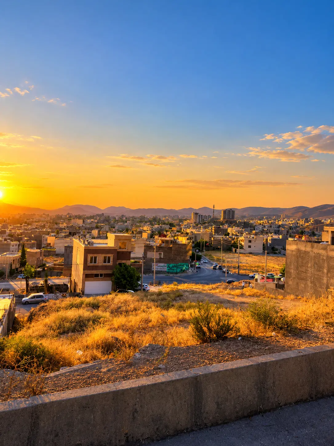 ۳۰۰متر زمین ملکی مولانا۴ ۲بر تاپ لوکیشن صدرا