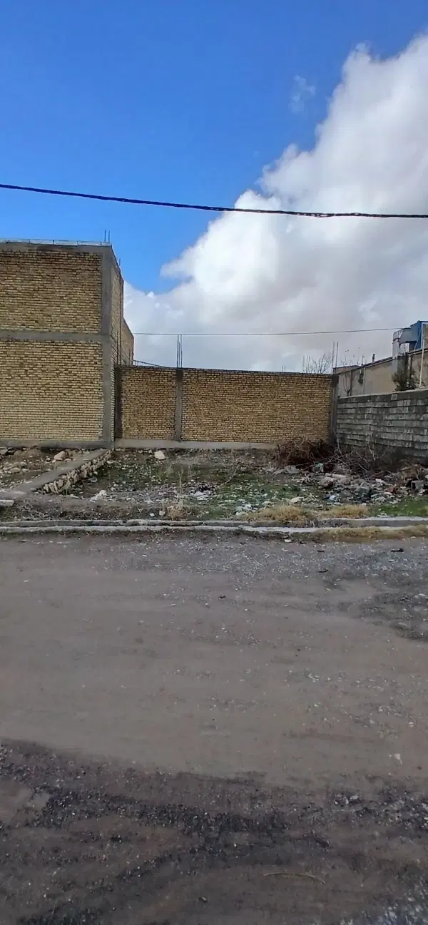 زمین مسکونی