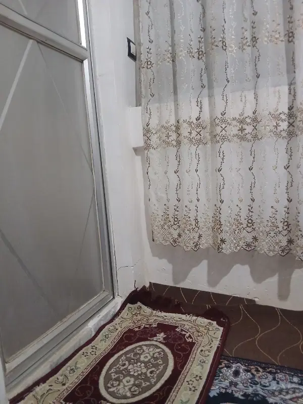 یک اتاق همراه با سرویس مجزا
