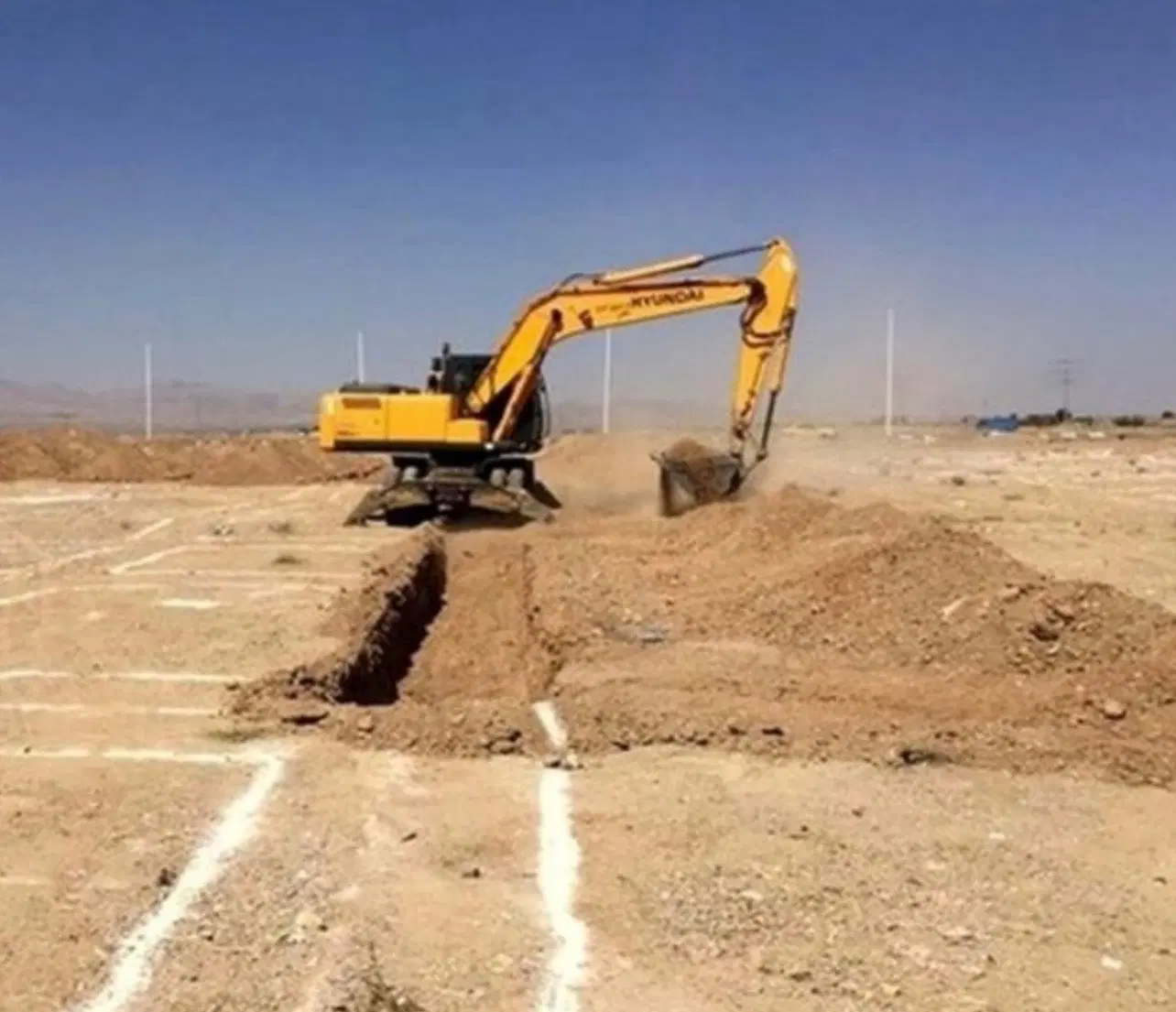 زمین دفاری بنیادمسکن
