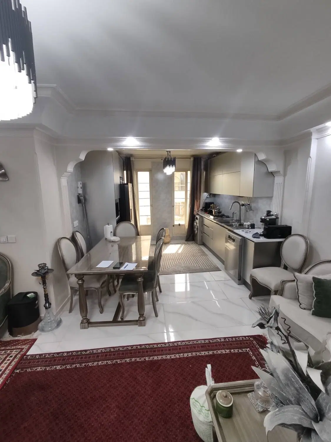 ۶۴ متر_خوش نقشه _ غرق نور _ واقع در نیروهوایی یکم