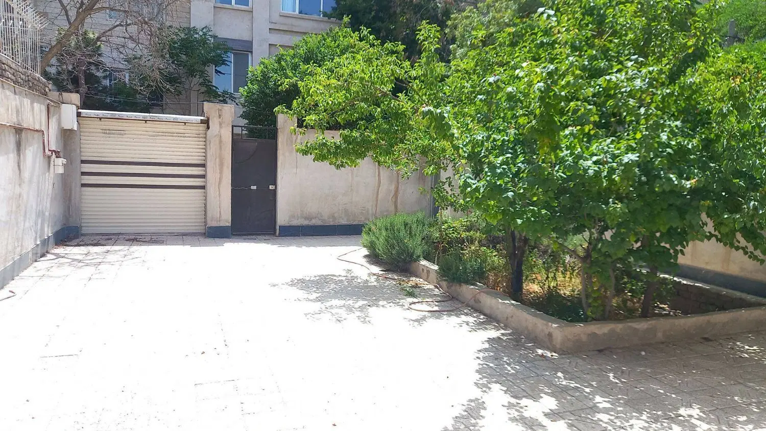 ویلادربست مناسب کافی شاپ یا کترینگ(به شرط اخذمجوز)