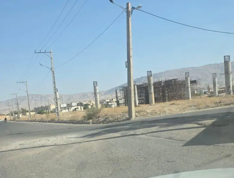 زمین با موقعیت تجاری بر اصلی ابتدای ۹دی